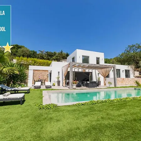 Cannes Hills Lovely Pool & Garden Villa *